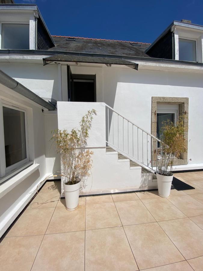 Votre Mini Maison En Plein Coeur Du Centre Ville -Terrasse - Et Parking Prive Sur Place Clos - Draps Et Menage Inclus Concarneau Exteriör bild