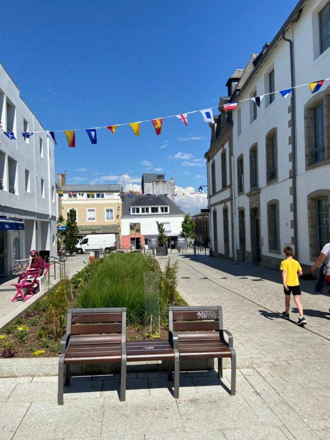 Votre Mini Maison En Plein Coeur Du Centre Ville -Terrasse - Et Parking Prive Sur Place Clos - Draps Et Menage Inclus Concarneau Exteriör bild
