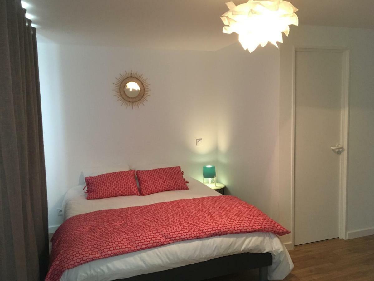 Votre Mini Maison En Plein Coeur Du Centre Ville -Terrasse - Et Parking Prive Sur Place Clos - Draps Et Menage Inclus Concarneau Exteriör bild