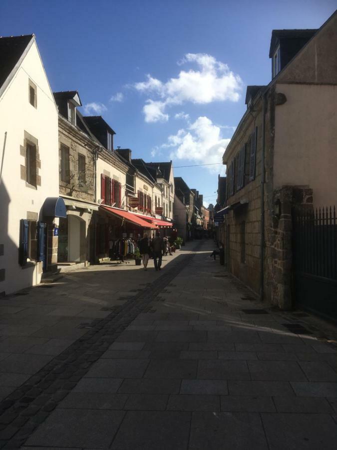 Votre Mini Maison En Plein Coeur Du Centre Ville -Terrasse - Et Parking Prive Sur Place Clos - Draps Et Menage Inclus Concarneau Exteriör bild