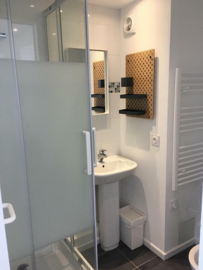 Votre Mini Maison En Plein Coeur Du Centre Ville -Terrasse - Et Parking Prive Sur Place Clos - Draps Et Menage Inclus Concarneau Exteriör bild